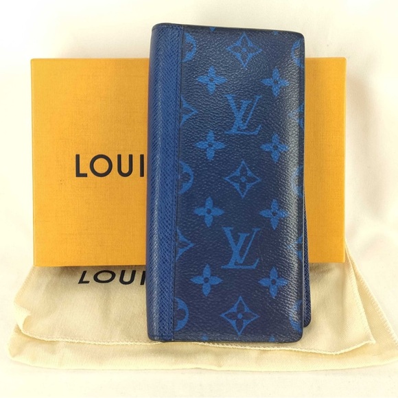 Louis Vuitton Thai Carama Bifold Wallet - Picture 1 of 9